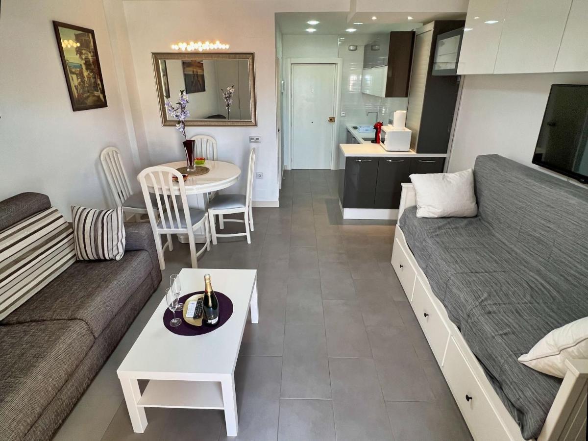 Benalbeach Playa - Estudio En Benalmádena Kültér fotó