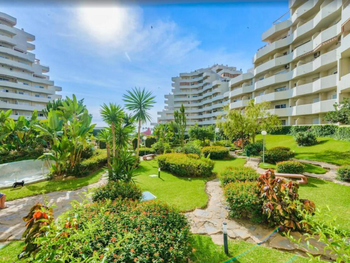 Benalbeach Playa - Estudio En Benalmádena Kültér fotó